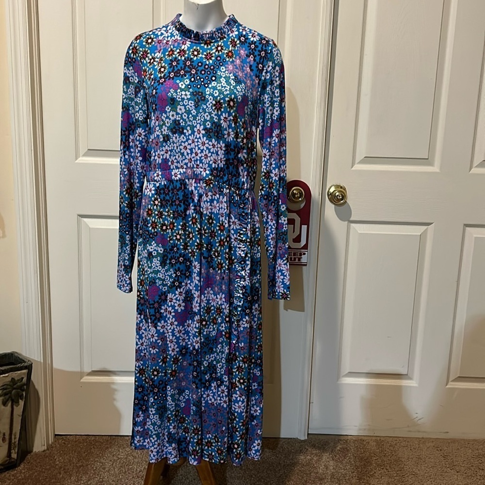 Kate Spade Pacific Petals Midi/Maxi Dress. - Picture 2 of 16